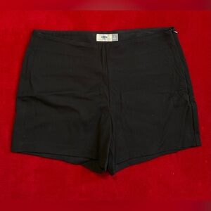 SOLD ✅ Old Navy Women's Regular Side Zipper Flat Front Black Dressy Shorts Sz: 6